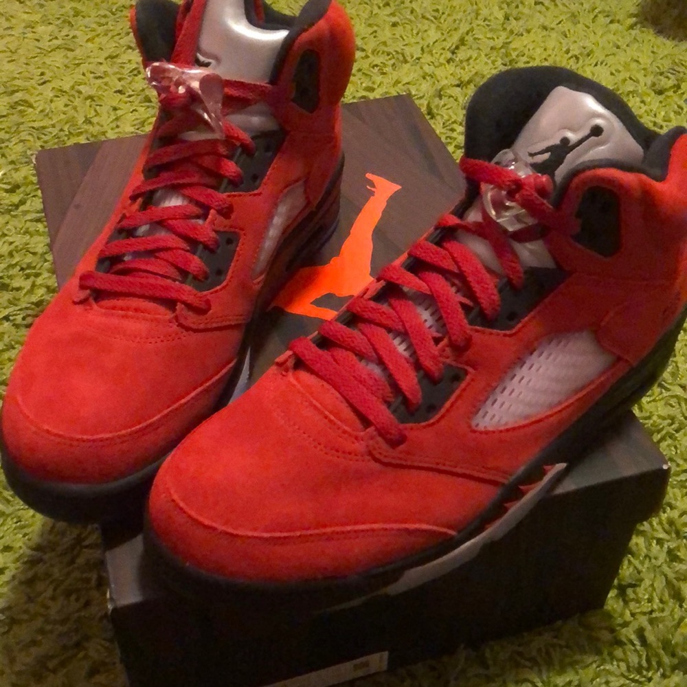 Air Jordan 5 Retro Raging Bull Red 2021